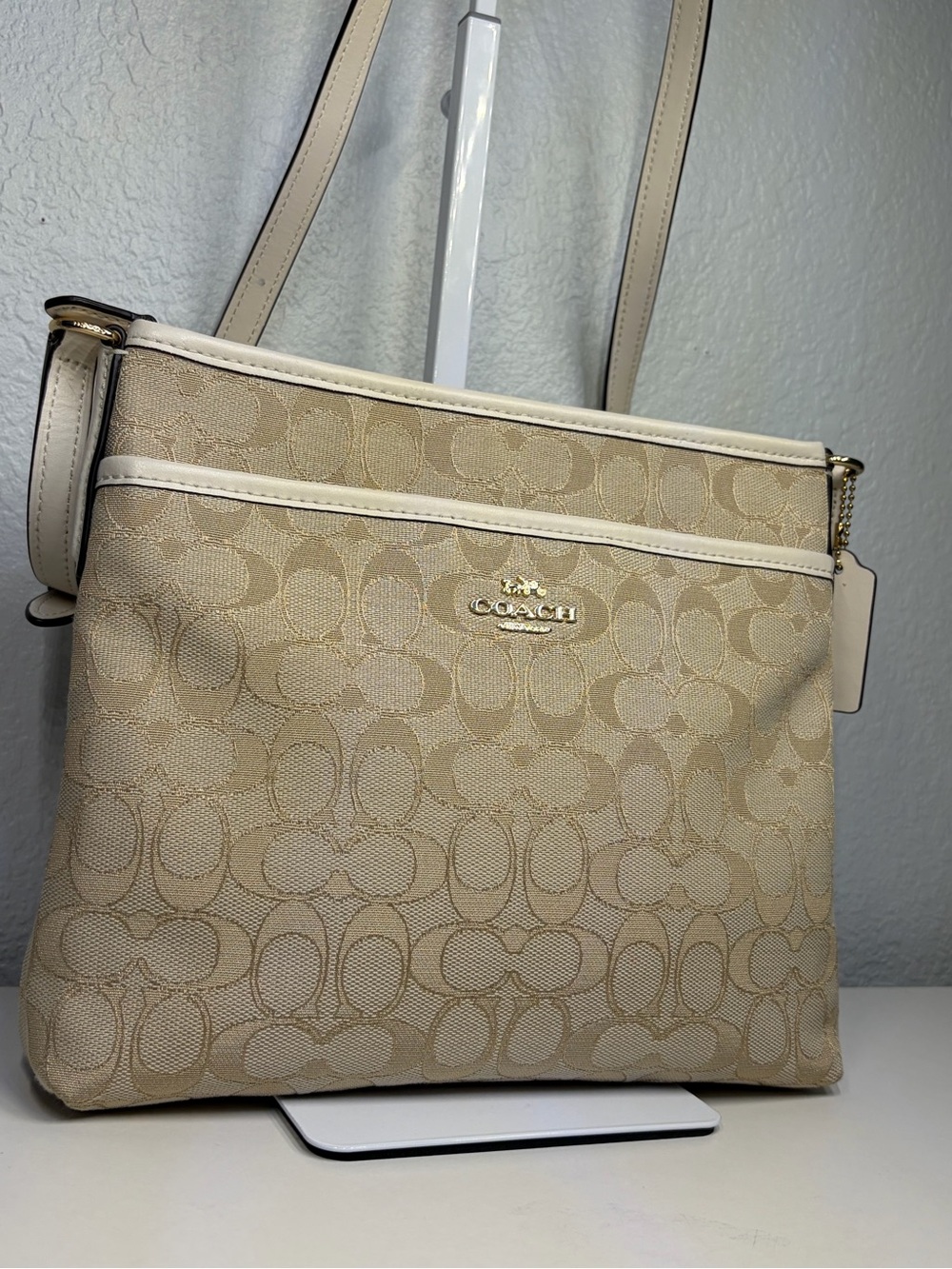 NWOT COACH SIGNATURE CANVAS FILE CROSSBODY BAG #F29960 - Picture 2 of 11